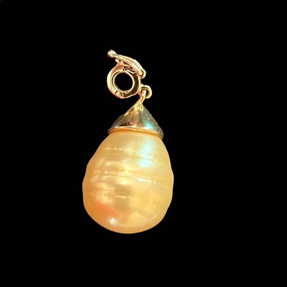 Golden south sea pearl pendant gold over 925 silver stamp on crown 1/2” long